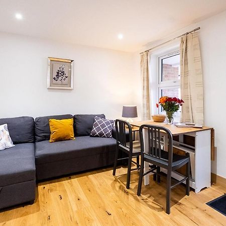 Three Tuns Apartments - Sycamore Pettistree Bagian luar foto