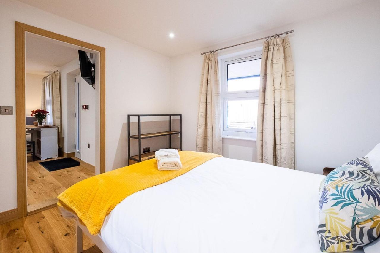 Three Tuns Apartments - Sycamore Pettistree Bagian luar foto