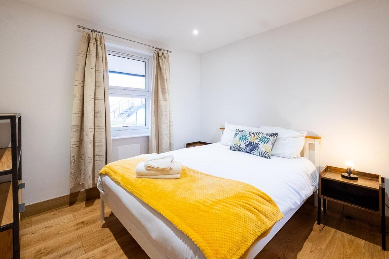 Three Tuns Apartments - Sycamore Pettistree Bagian luar foto